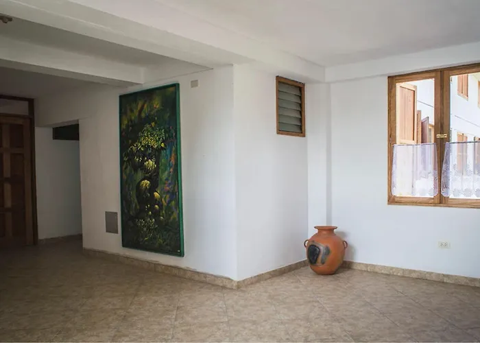 Hostel Turismo Caith Yucay *